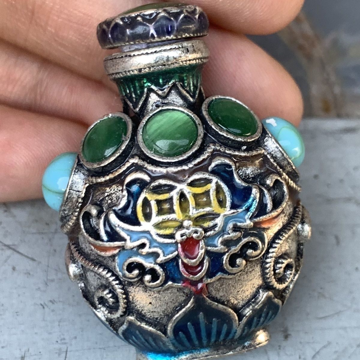 Vintage Cloisonne Bronze Snuff - Vintage Collectible Bottles 리뷰 및 가격