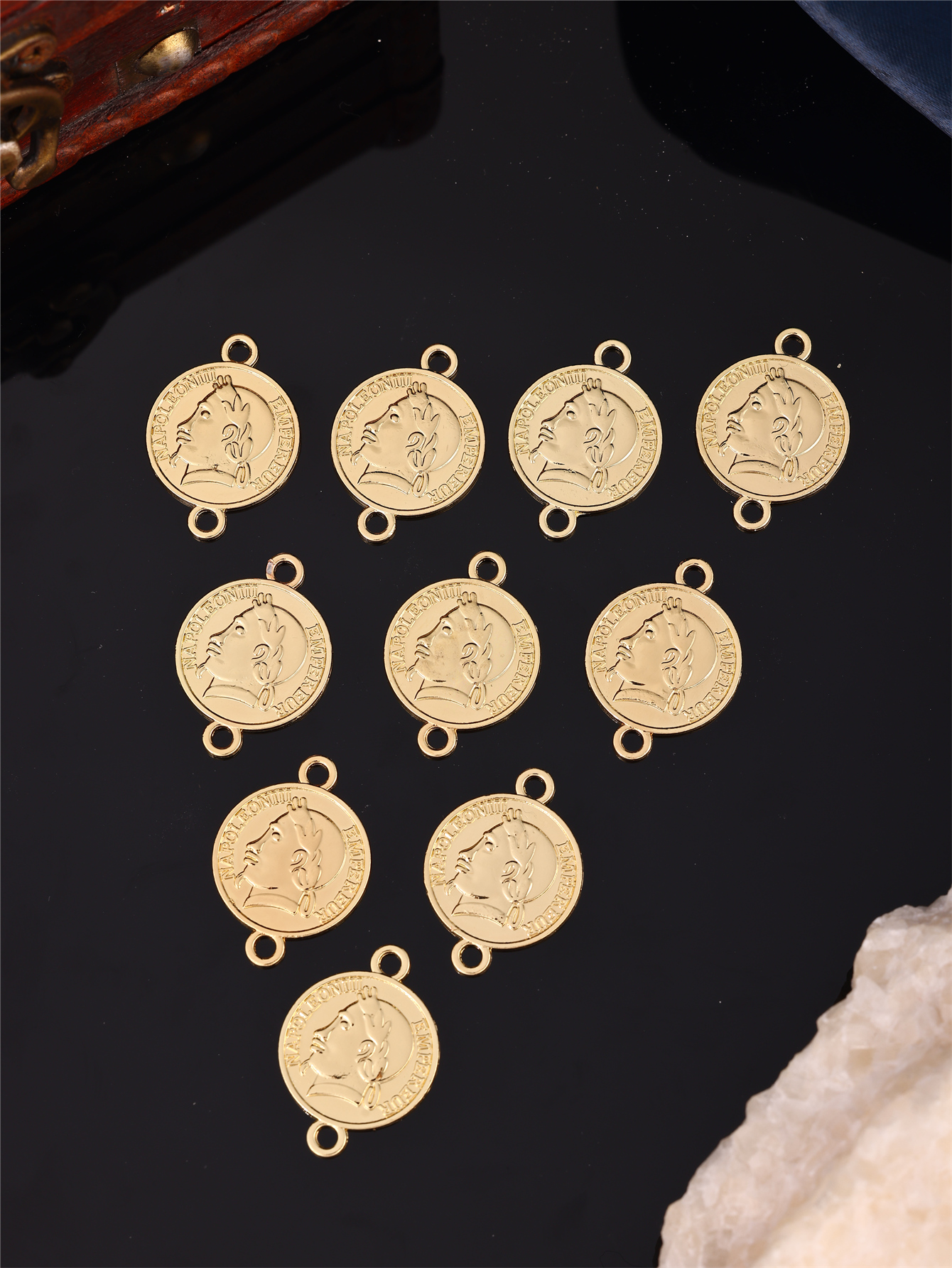 Coin-Shaped DIY Women's Robe A - Vintage Collectible Coins 리뷰 및 가격