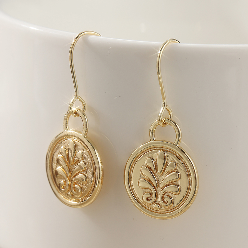 Vintage Charm Embossed Golden  - Vintage Collectible Coins 리뷰 및 가격